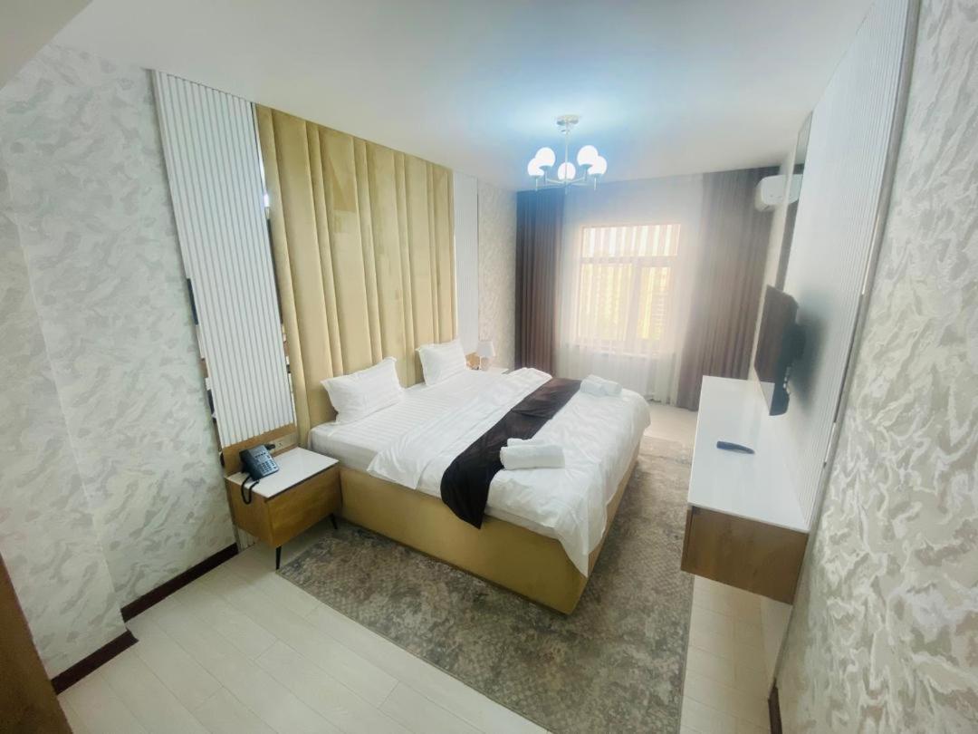 Baland Hotel 杜尚别 外观 照片